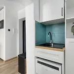 Nadmorski Z Balkonem W Kołobrzegu By Renters Apartament *