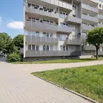 Nadmorski Z Balkonem W Kołobrzegu By Renters Apartament