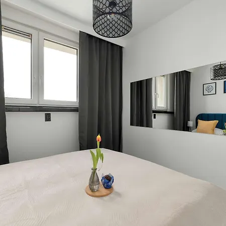 Nadmorski Z Balkonem W Kolobrzegu By Renters Apartment