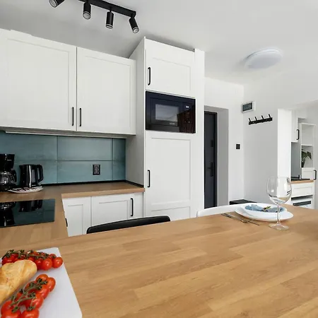 Nadmorski Z Balkonem W Kolobrzegu By Renters Апартаменты