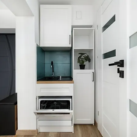 Nadmorski Z Balkonem W Kolobrzegu By Renters Апартаменты *