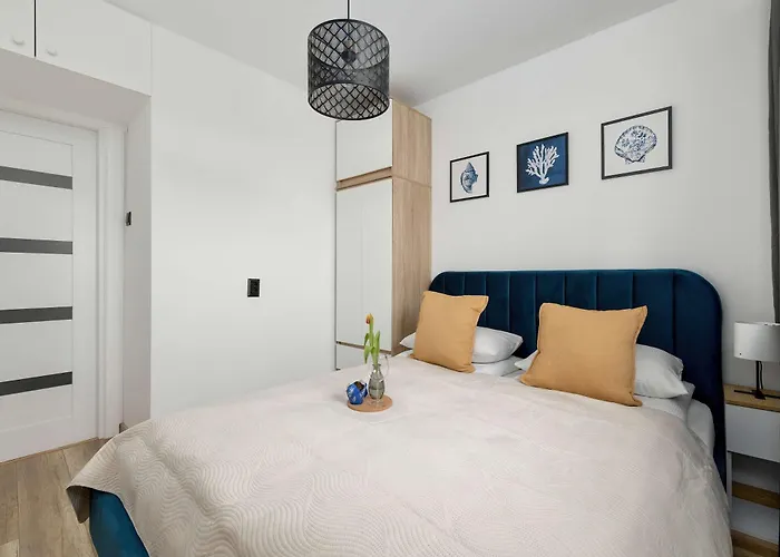 Nadmorski Z Balkonem W Kolobrzegu By Renters Apartment *