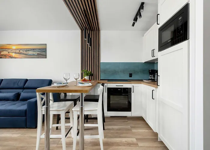 Nadmorski Z Balkonem W Kolobrzegu By Renters Apartment *