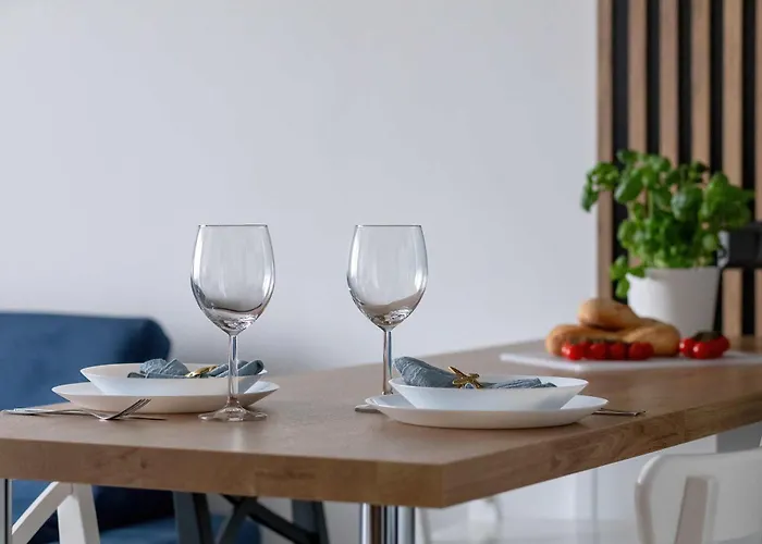 Apartment Nadmorski Z Balkonem W Kolobrzegu By Renters Kolobrzeg