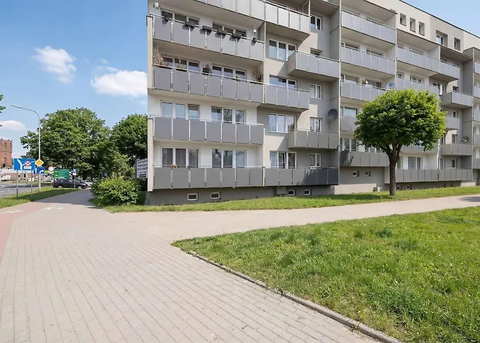 Nadmorski Z Balkonem W Kolobrzegu By Renters Apartment